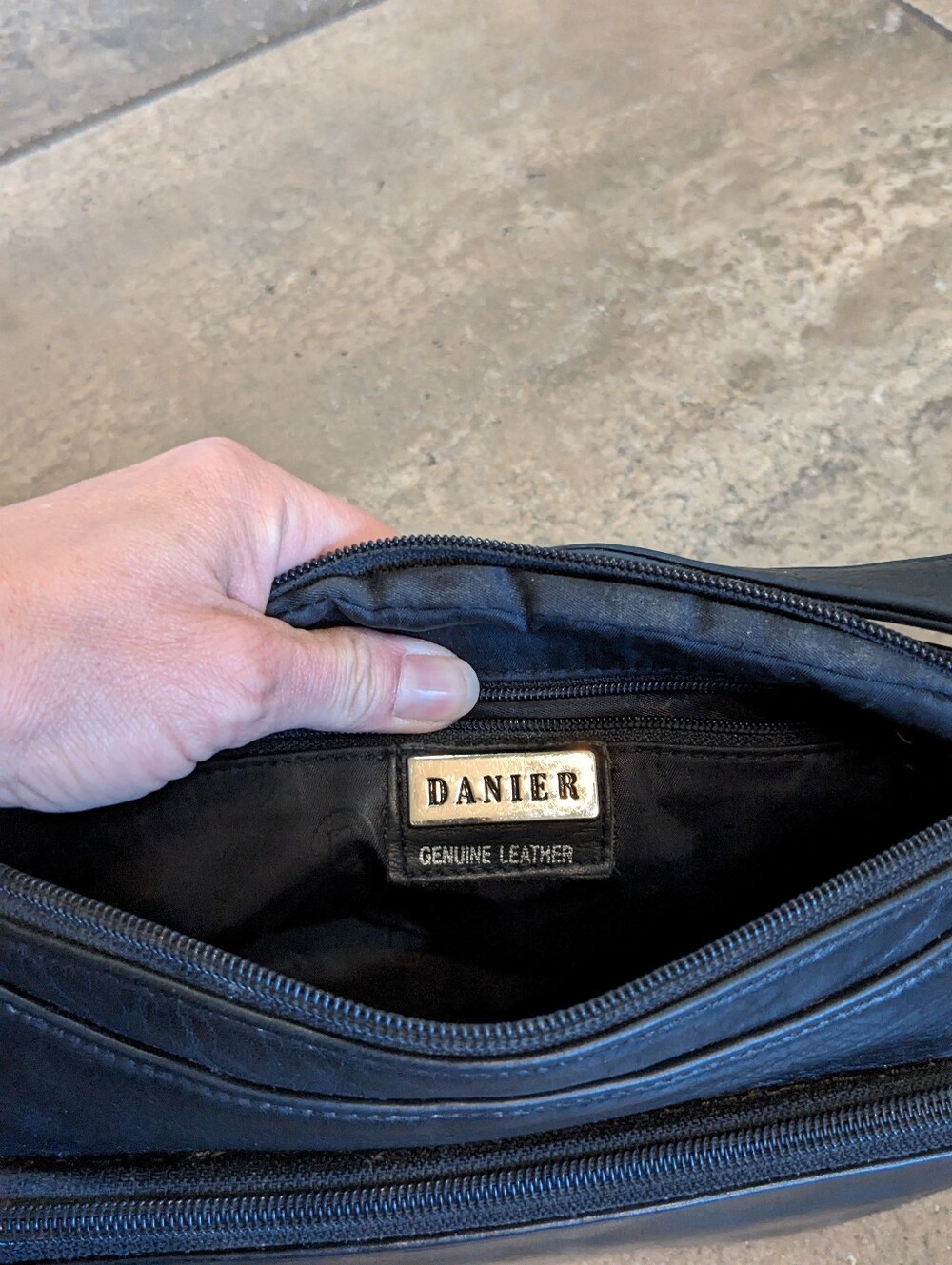Danier Vintage Leather Y2K Mini Butter Soft Chic Shoulder Bag Black ๐ค - Picture 9 of 17